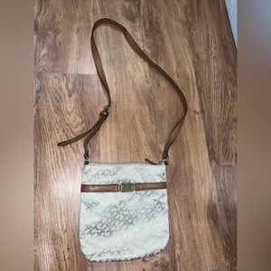 3/$15 
New Tommy Hilfiger Beige Tan CrossBody Bag